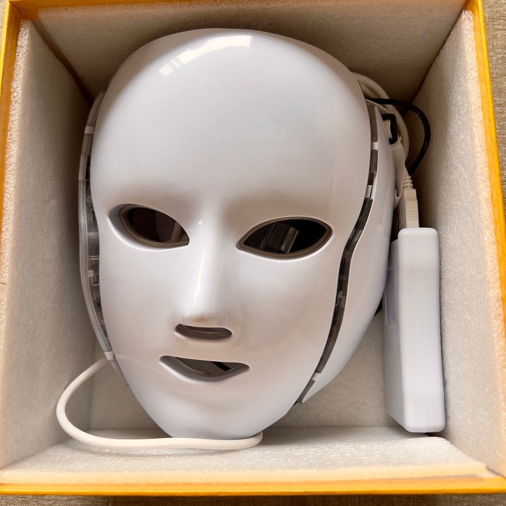 LED mask